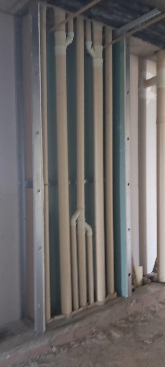 Prumadas embutidas em parede de drywall